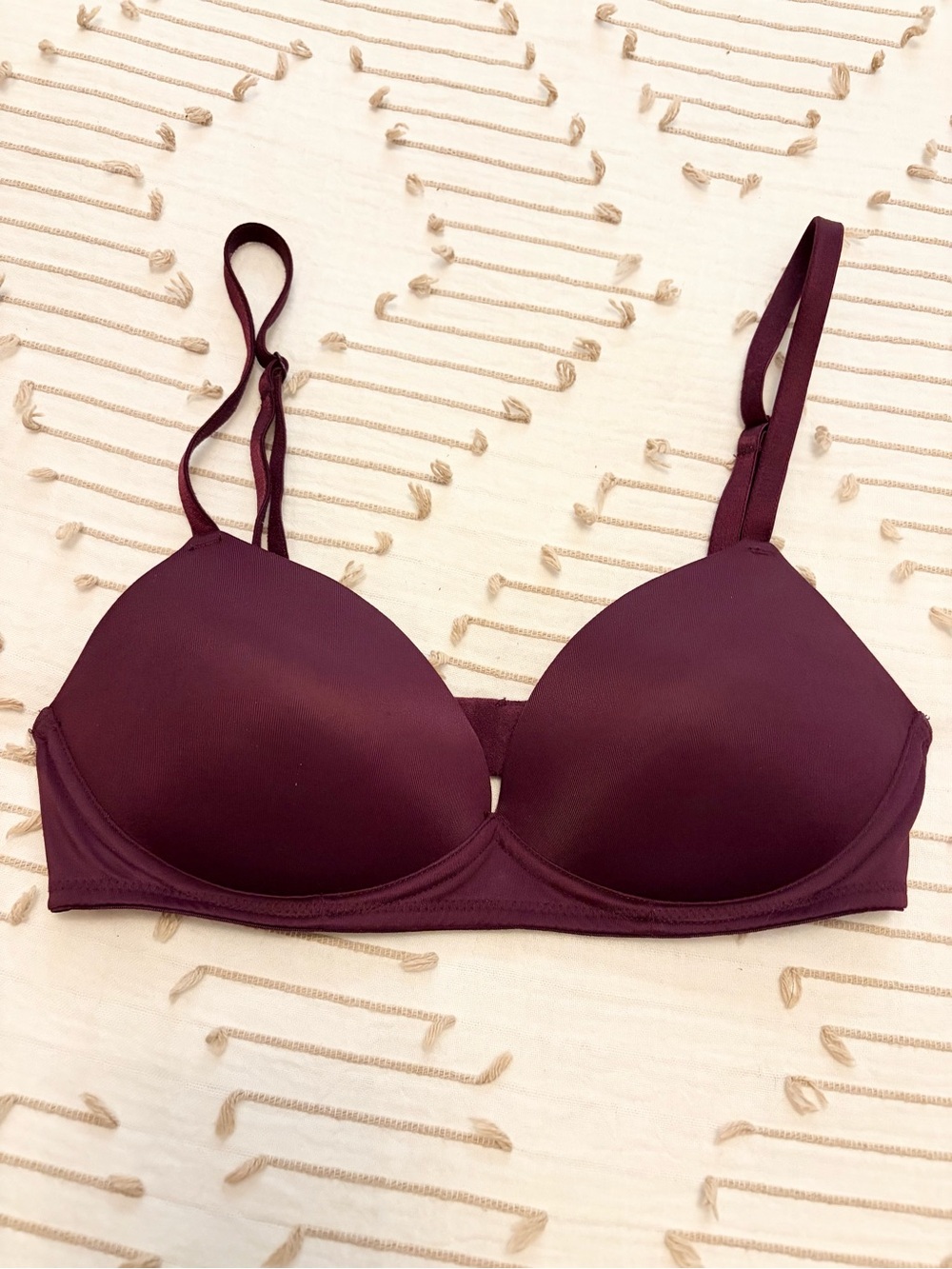 Victoria’s Secret pink 32B Wear everywhere wire free push up bra